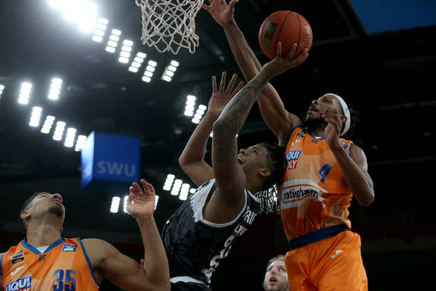 杜锋在生日 杜锋在生日