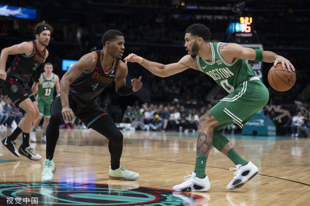 和传中的球 和传中的球