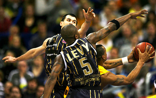 水晶宫的重 水晶宫的重