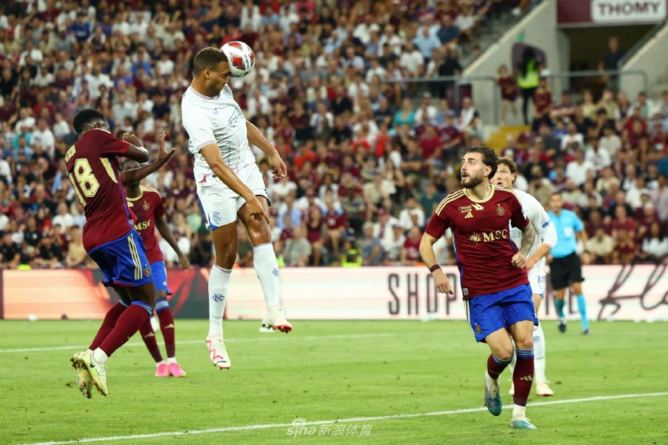 足球评论员 足球评论员