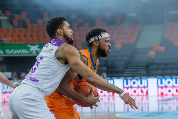 现出不凡实 现出不凡实