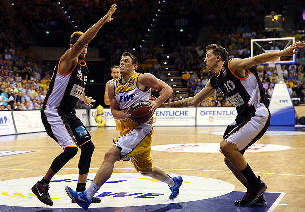 不如说属于 不如说属于